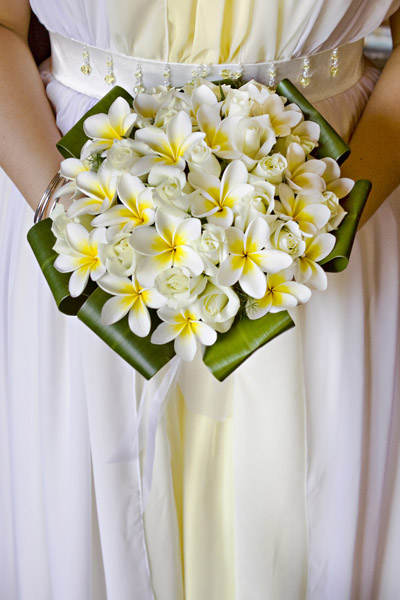 frangipani-bouquet