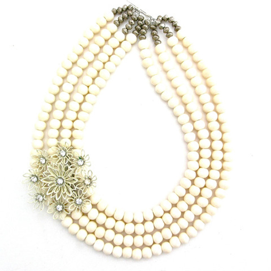 bright necklaces for brides02