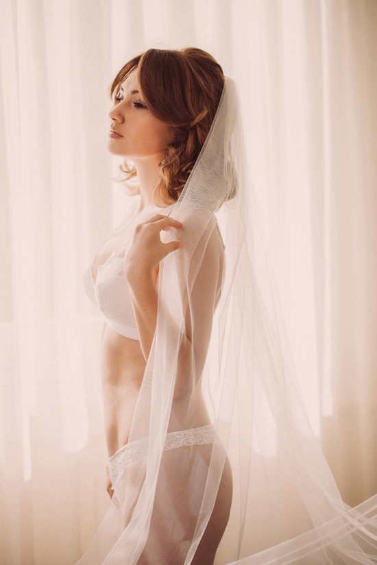 romantic bridal boudoir shoot0001