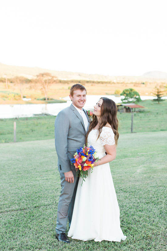 colourful country wedding0055