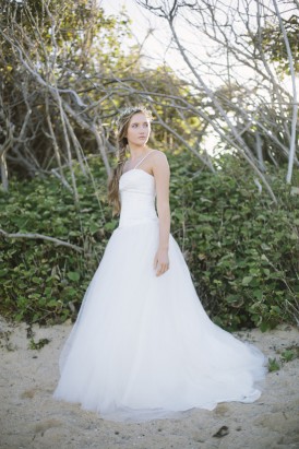 beach wedding gowns0018