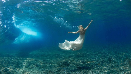 underwater wedding photos0008