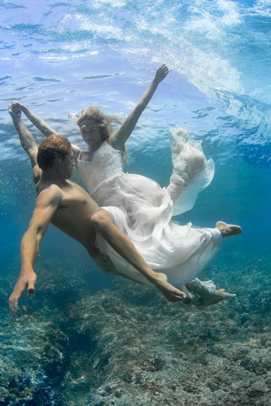 underwater wedding photos0022