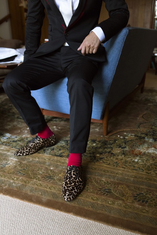 Groom in leopard print shoes