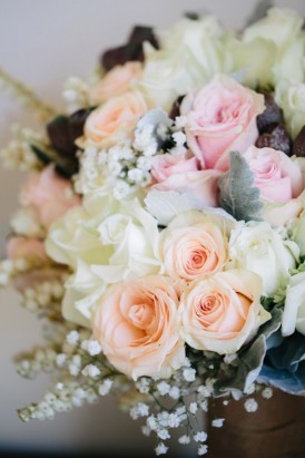 Peach and pink rose bouquet