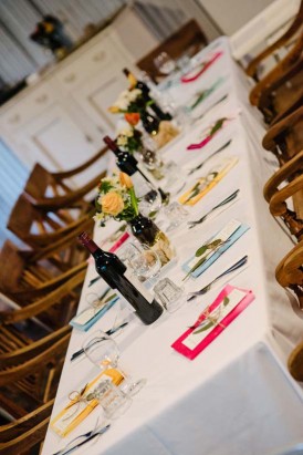 Wedding table with colourd napkins