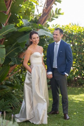 Bride in ball skirt with pockets