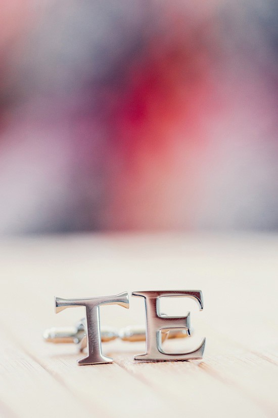 Letter cuff links