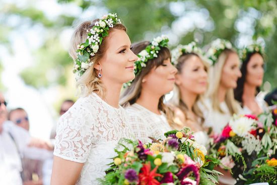 Bright and colourful country wedding035