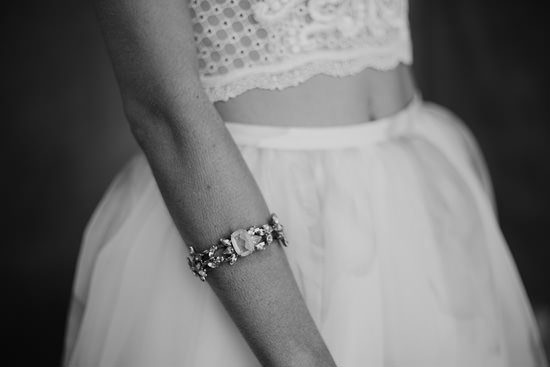 Silver & Ivory Contemporary Bridal Inspiration005