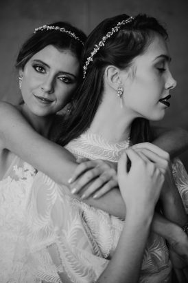 Silver & Ivory Contemporary Bridal Inspiration028