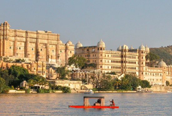 palaces-of-udaipur