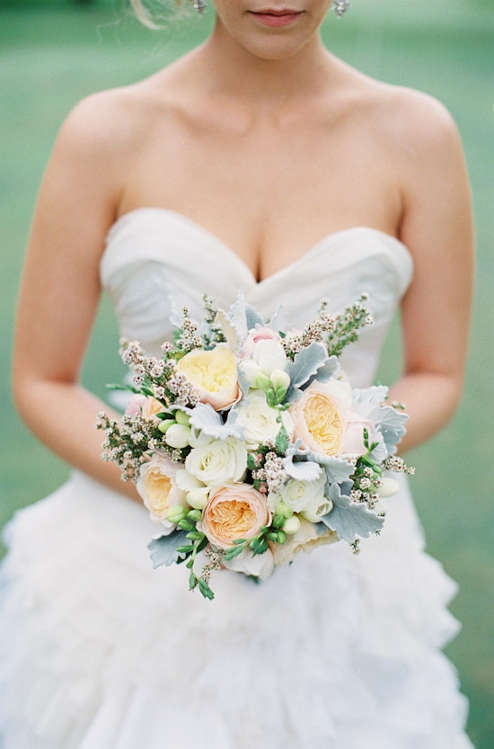 bouquet-with-pale-peach-and-grey