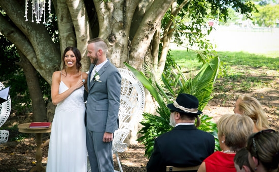 Relaxed Tropical Luxe Wedding | Photo by Mitch Carlin http://www.mjcarlinphotoraphy.com.au