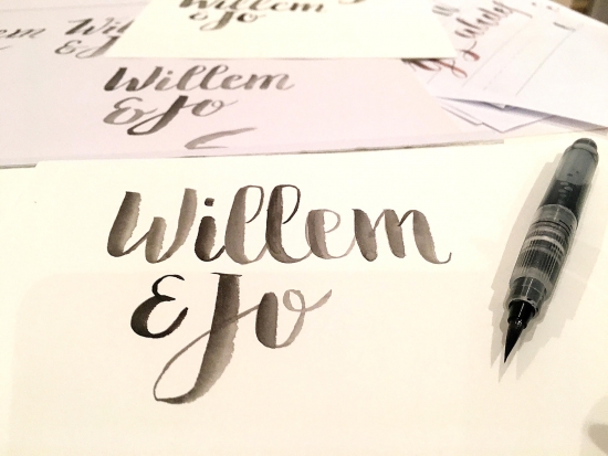 close-up-lettering