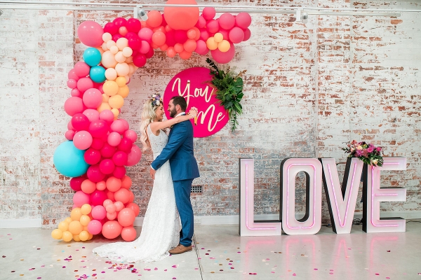 121204 colourful modern tropical wedding ideas by wolf and wildflower photography