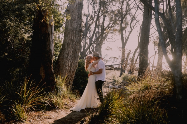 Tasmania is a beautiful place to get married or have your honeymoon. Via Freycinet Lodge
